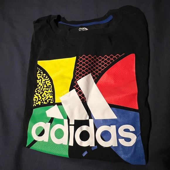 Adidas Tshirt - Picture 1 of 3